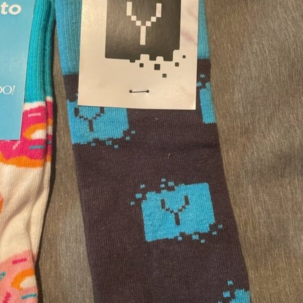 Club Men's Printed Long Branded Socks: Morning Brew, Yale, Yahoo View 4
